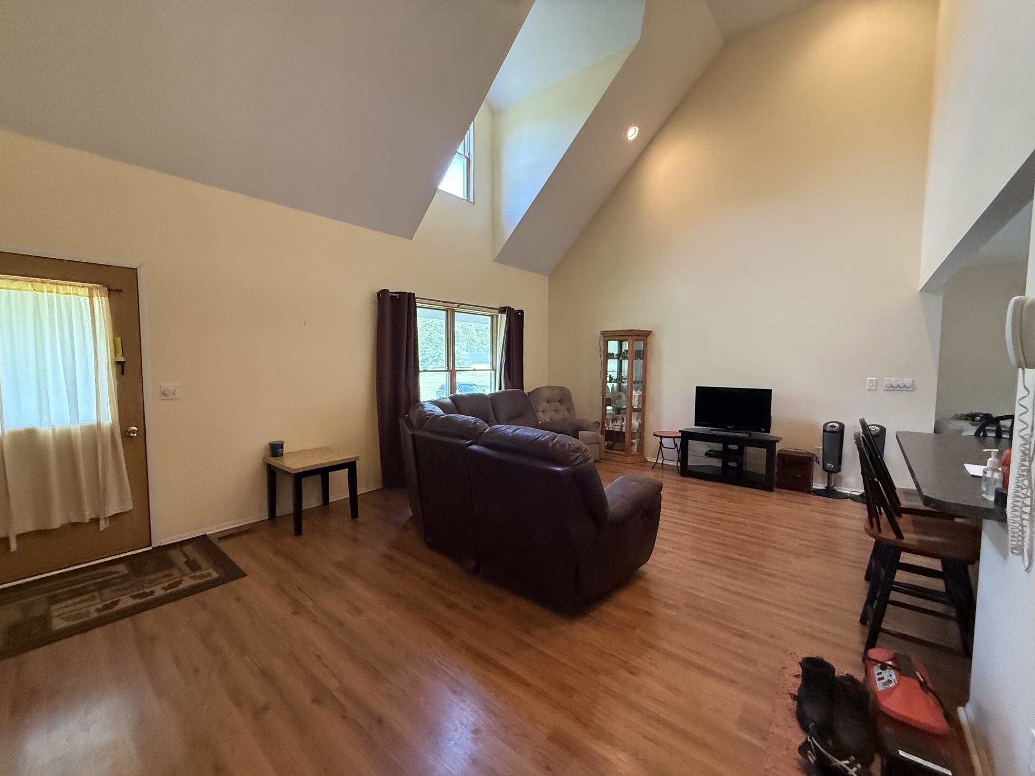 1225 West Sun Oil Road Gladwin, MI 48624 - Photo 11 of 46