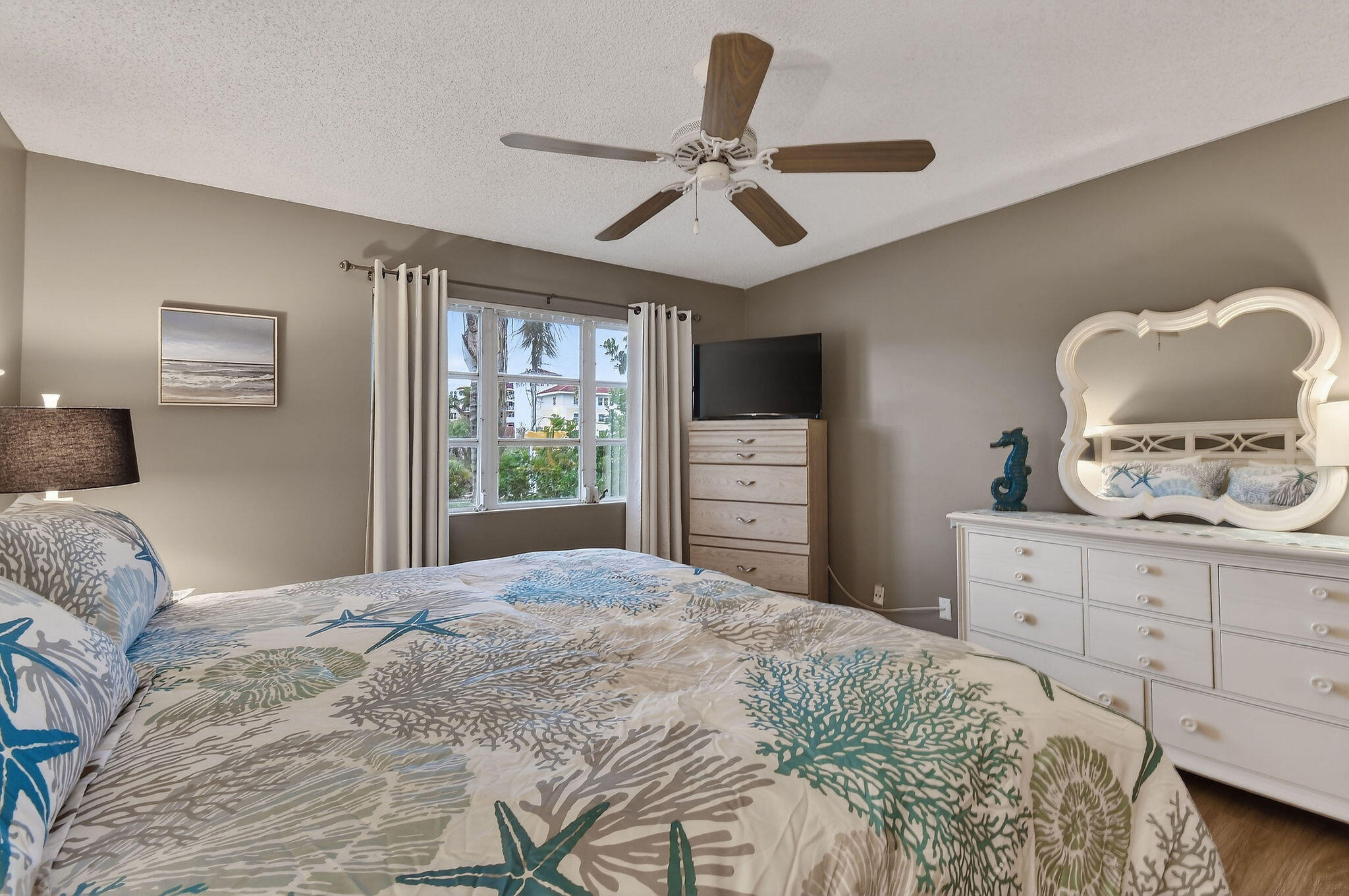 170 Seabreeze Circle Jupiter, FL 33477 - Photo 36 of 72 170SeabreezeCircle(34)