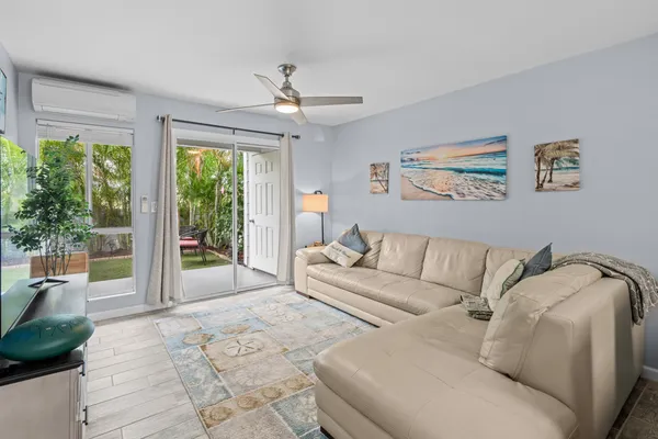 $470,000 | 75-6081 Alii Drive, Unit DD103, Kailua-Kona, HI 96740