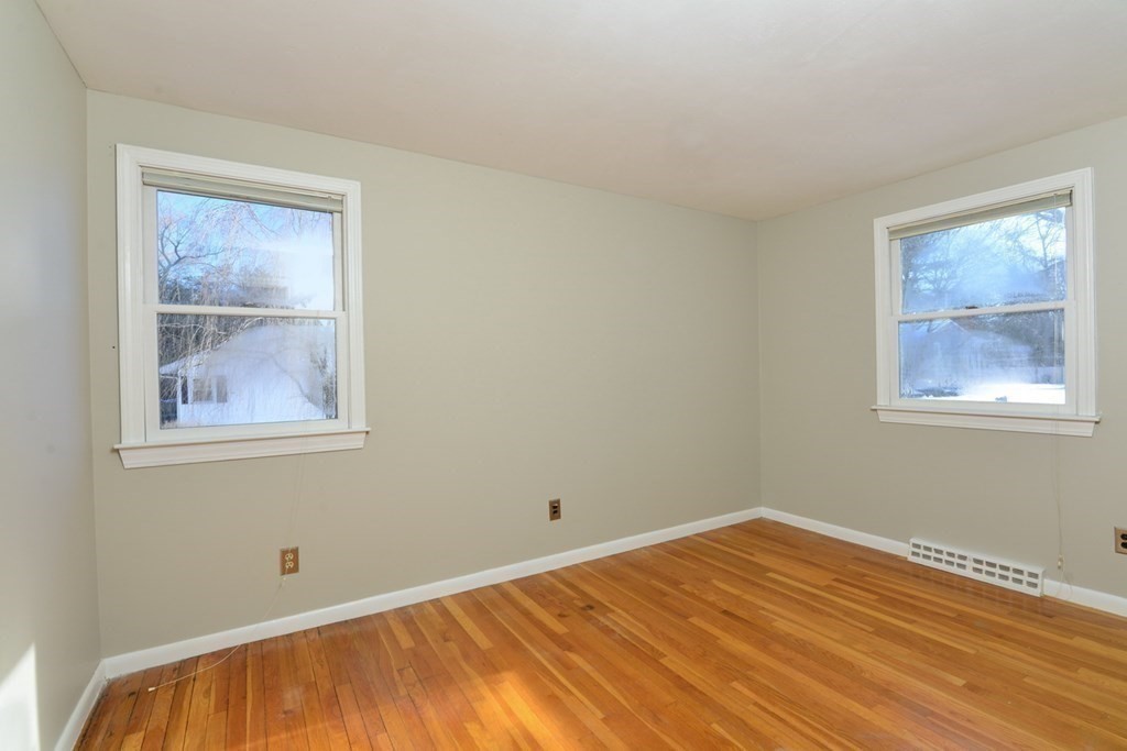 19 Haverstock Road Franklin, MA 02038 - Photo 11 of 37 Gallery Image 11