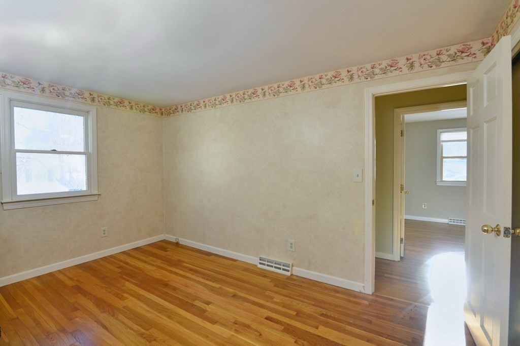 19 Haverstock Road Franklin, MA 02038 - Photo 13 of 37 Gallery Image 13