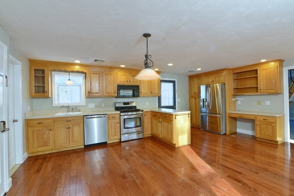 19 Haverstock Road Franklin, MA 02038 - Photo 26 of 37 Gallery Image 26