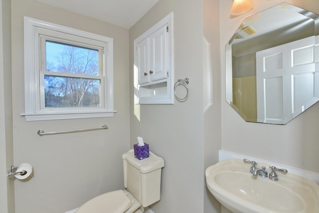 19 Haverstock Road Franklin, MA 02038 - Photo 29 of 37 Gallery Image 29