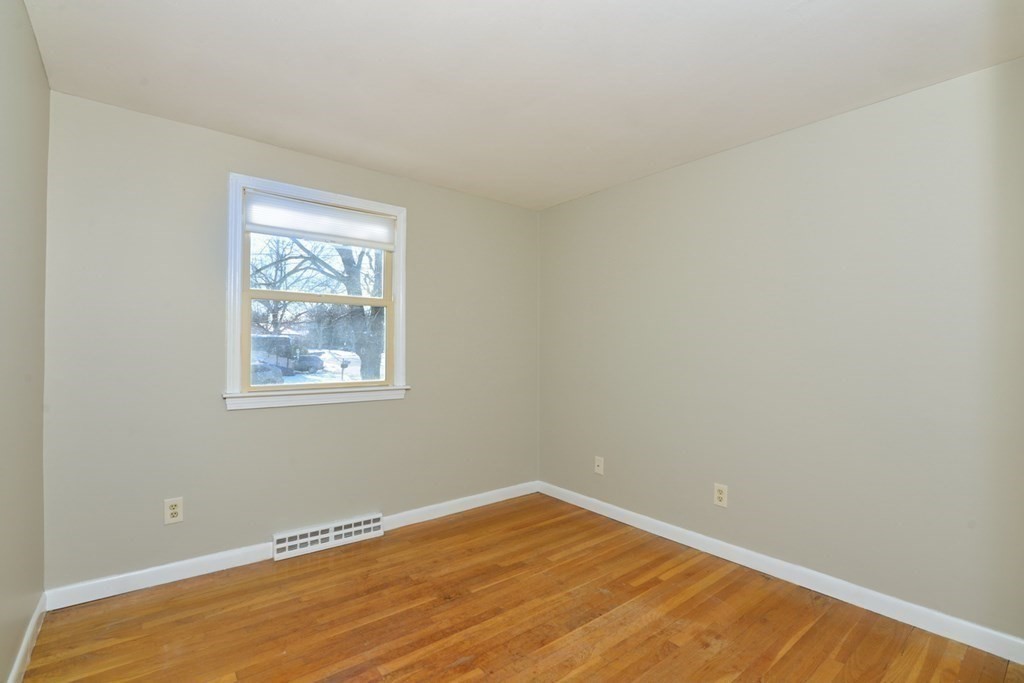19 Haverstock Road Franklin, MA 02038 - Photo 10 of 37 Gallery Image 10