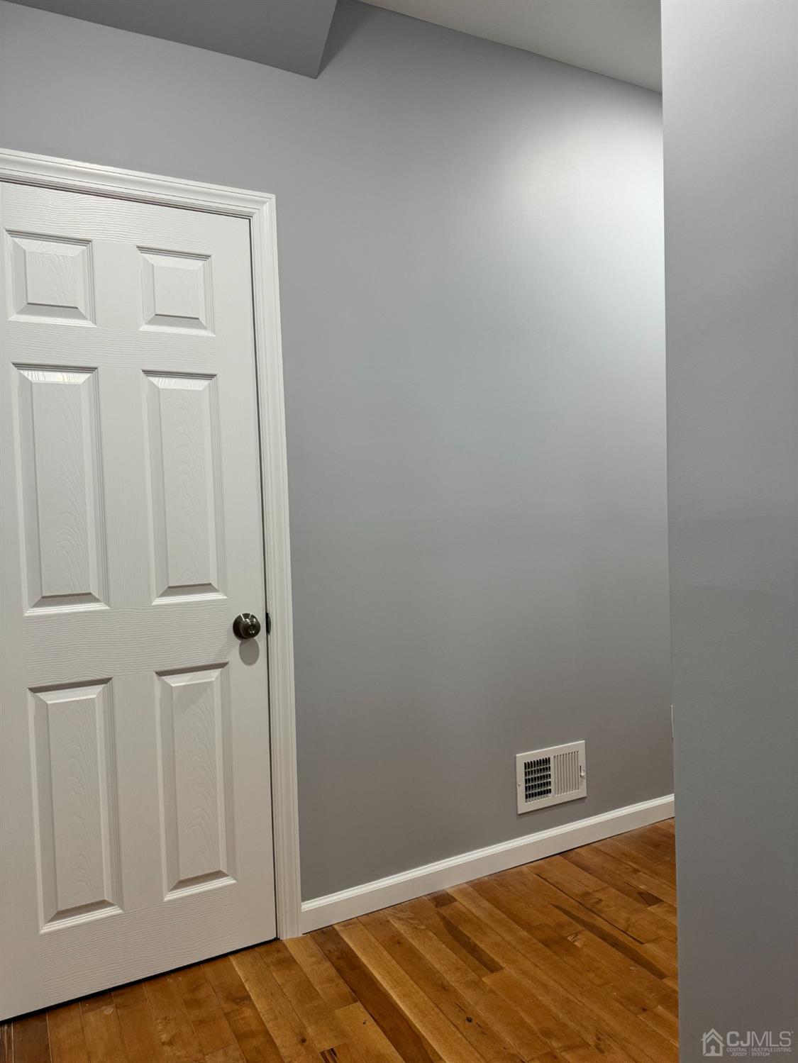 43 Frederick Terrace, Unit 2 Irvington, NJ 07111 - Photo 6 of 11