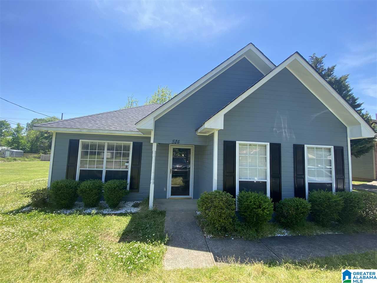 514 Flint Hill Road Bessemer, AL 35022 - Photo 2 of 31