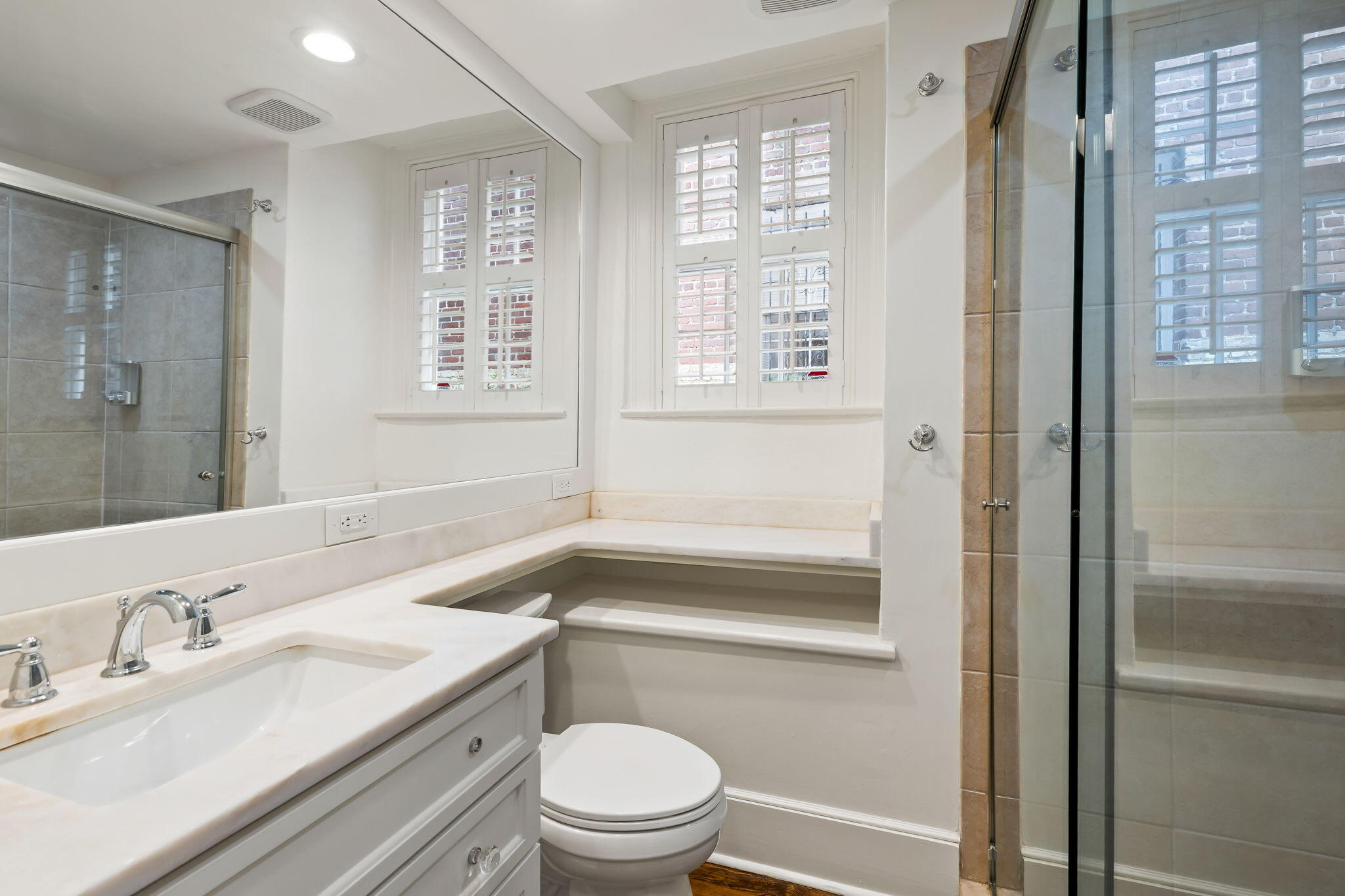 8 Elliott Street Charleston, SC 29401 - Photo 18 of 19 19-web-or-mls-8 Elliott St CoastalRE-17