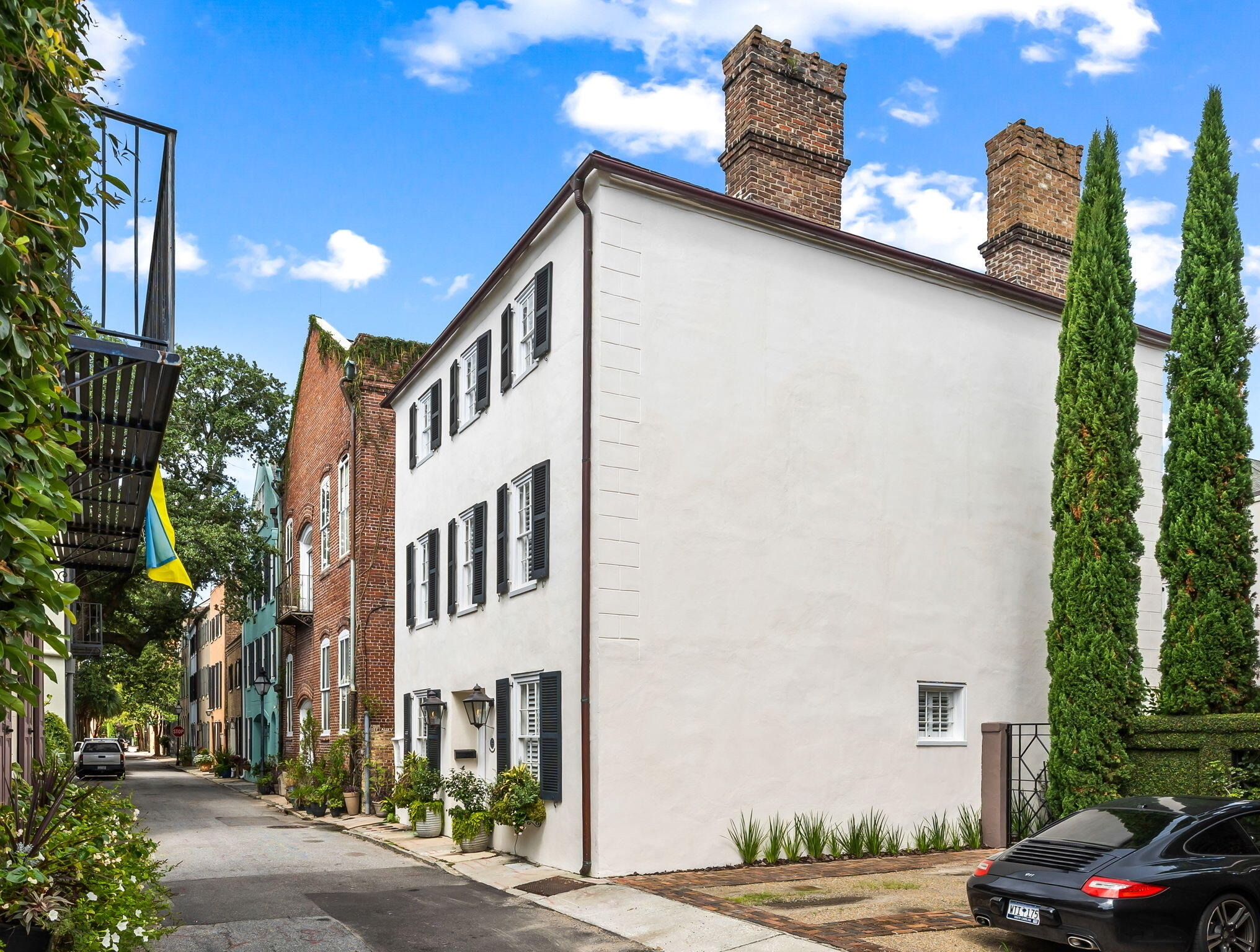 8 Elliott Street Charleston, SC 29401 - Photo 2 of 19 2-web-or-mls-8 Elliott St CoastalRE-19