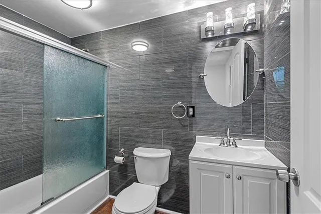 $645,000 | 7522 Mackey Street, Overland Park, KS 66204