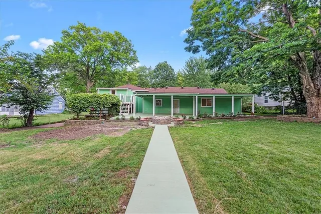 $645,000 | 7522 Mackey Street, Overland Park, KS 66204