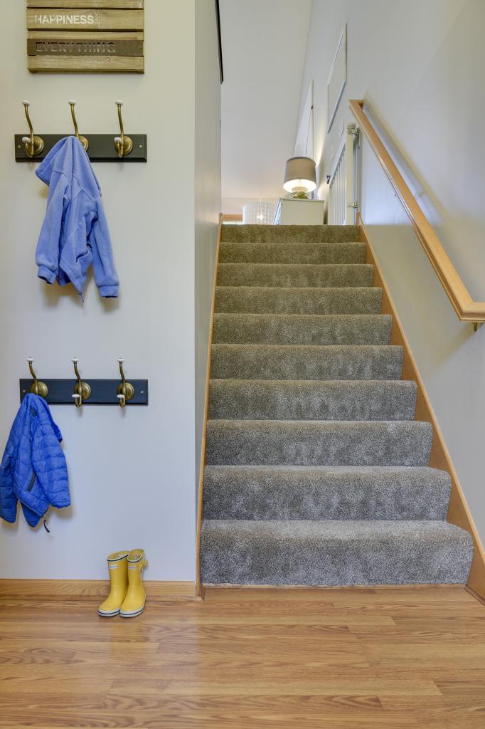 6711 Folkestone Road Apple Valley, MN 55124 - Photo 17 of 20 Gallery Image 17