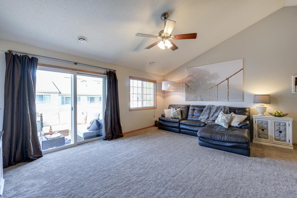 6711 Folkestone Road Apple Valley, MN 55124 - Photo 6 of 20 Gallery Image 6