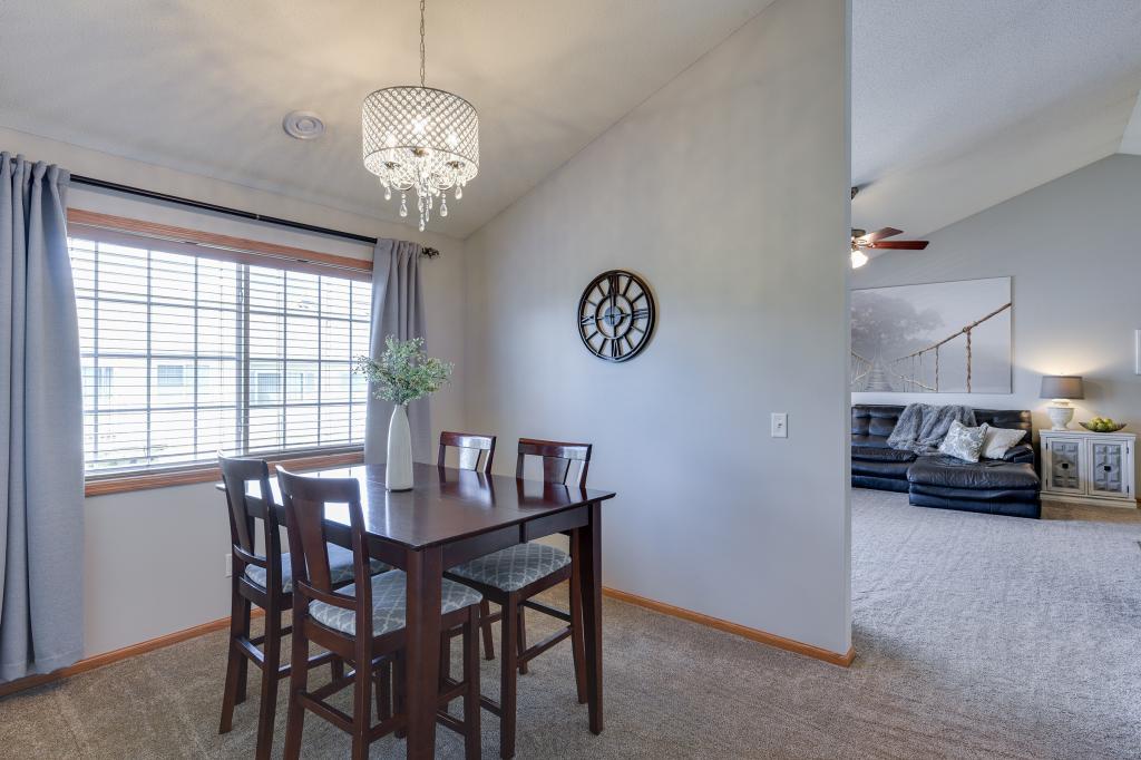 6711 Folkestone Road Apple Valley, MN 55124 - Photo 8 of 20 Gallery Image 8