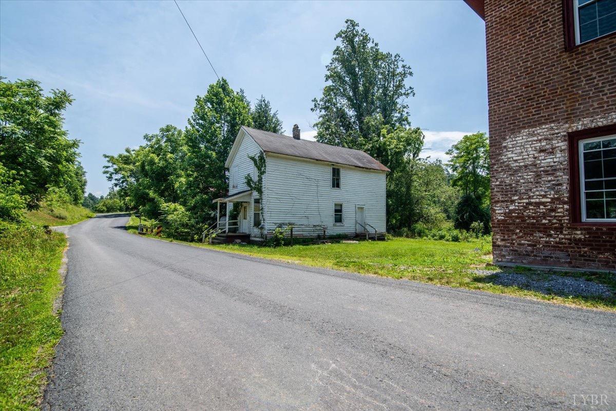 372 Sandidges Road Amherst, VA 24521 - Photo 26 of 36 Gallery Image 26