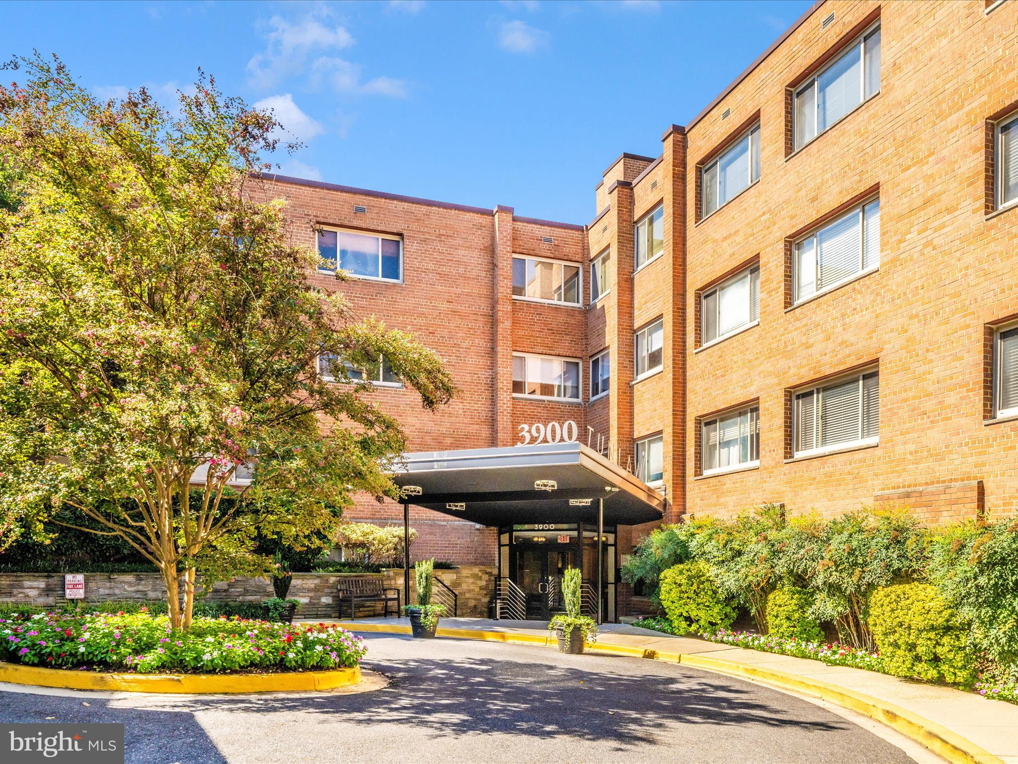 3900 Tunlaw Road Northwest, Unit 613 Washington, DC 20007 - Photo 1 of 31 a front view of a building