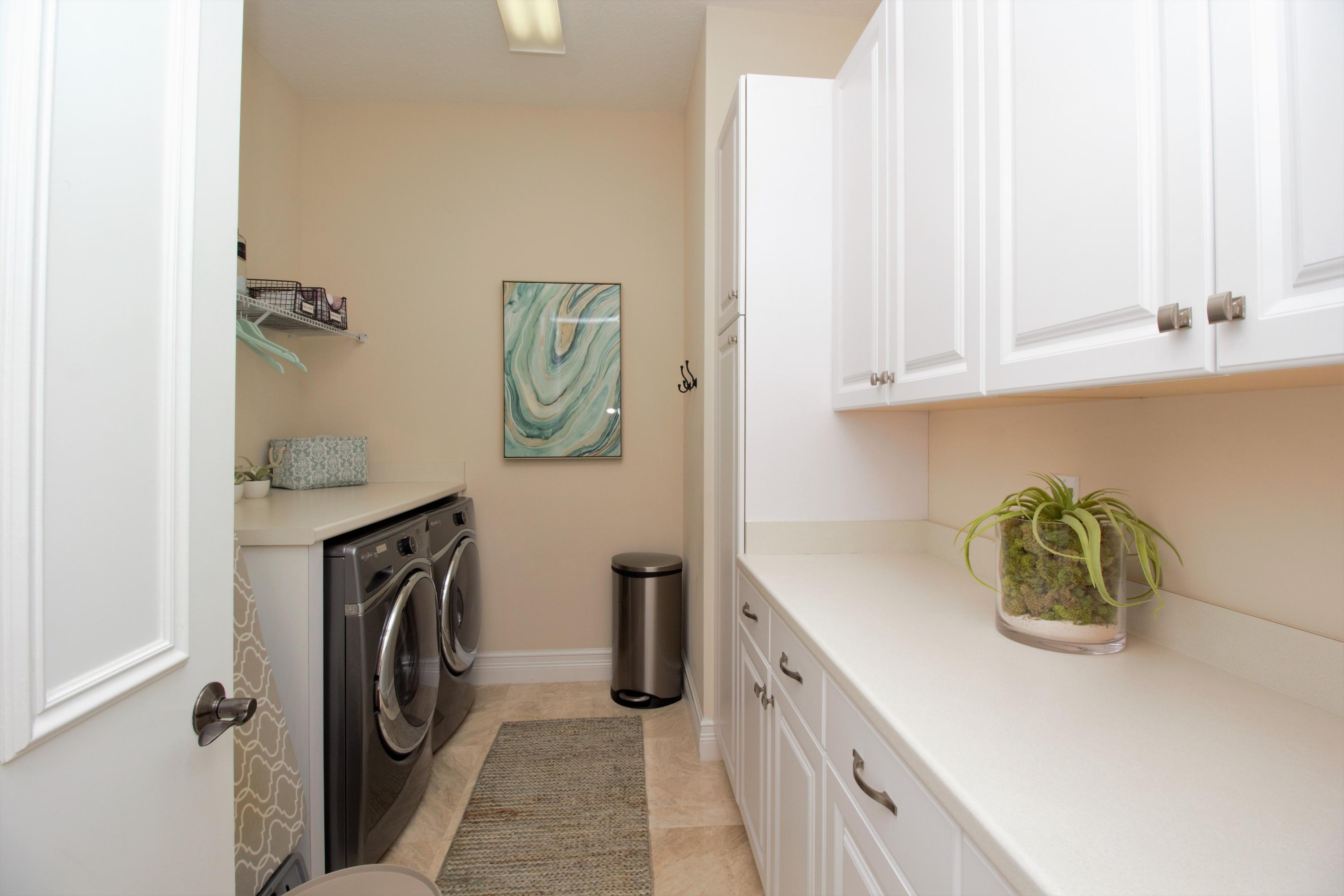 16831 Pavilion Way Delray Beach, FL 33446 - Photo 44 of 65 Laundry room