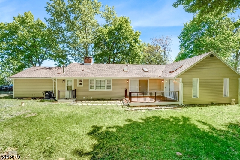 306 Warrenville Road Green Brook, NJ 08812 - Photo 35 of 37
