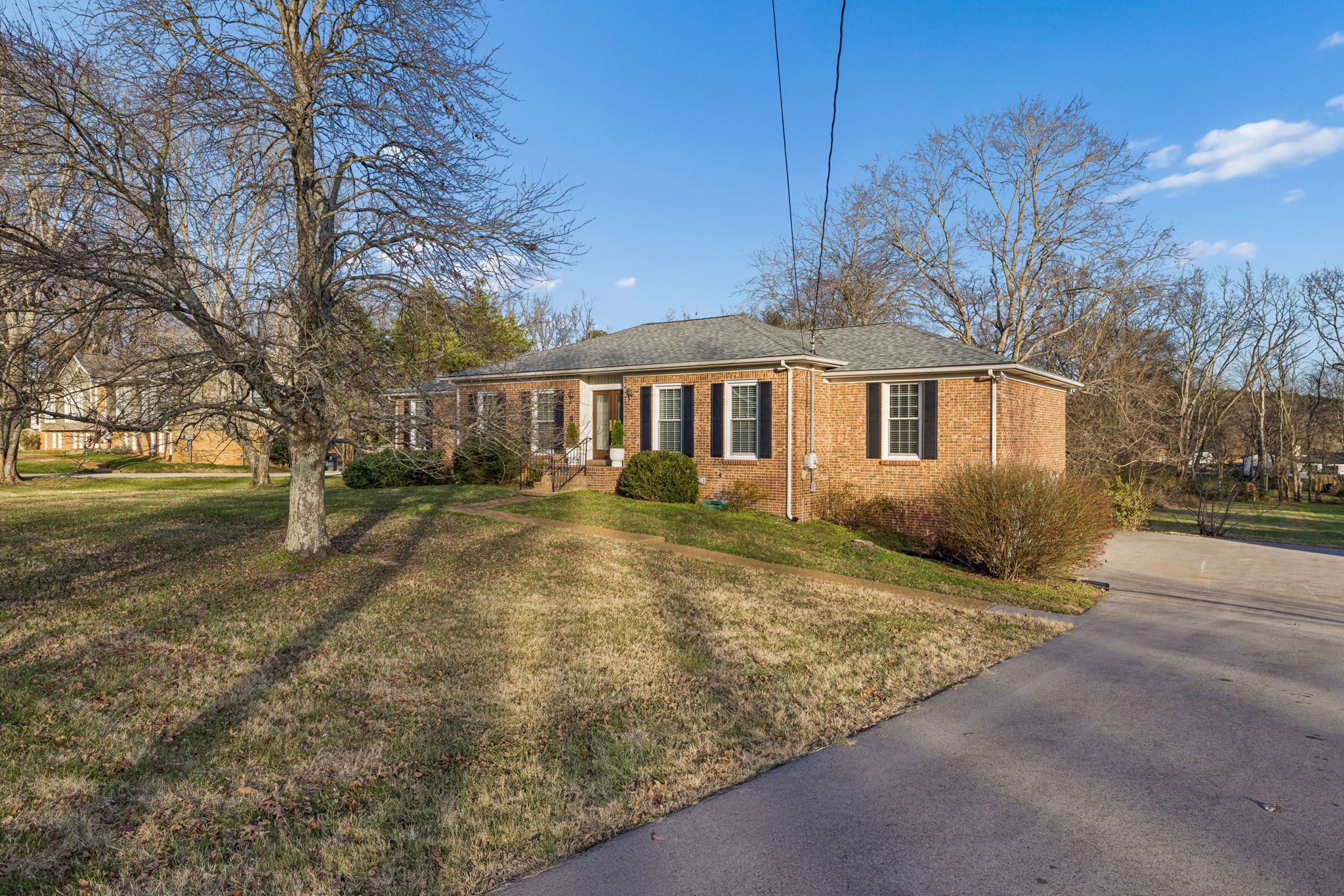 2234 Isaac Lane Franklin, TN 37064 - Photo 4 of 92 a view of a yard in front of house