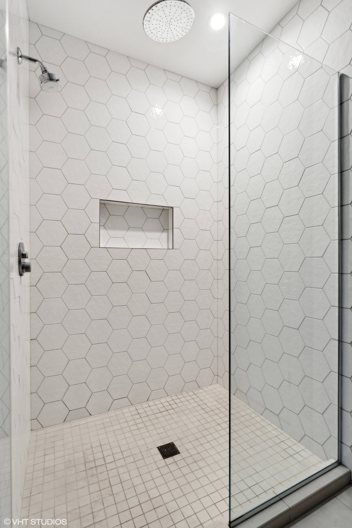 313 South Racine Avenue, Unit 3D Chicago, IL 60607 - Photo 28 of 42