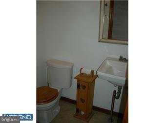 1602 Walnut Ridge Drive Pottstown, PA 19464 - Photo 12 of 12 Bathroom