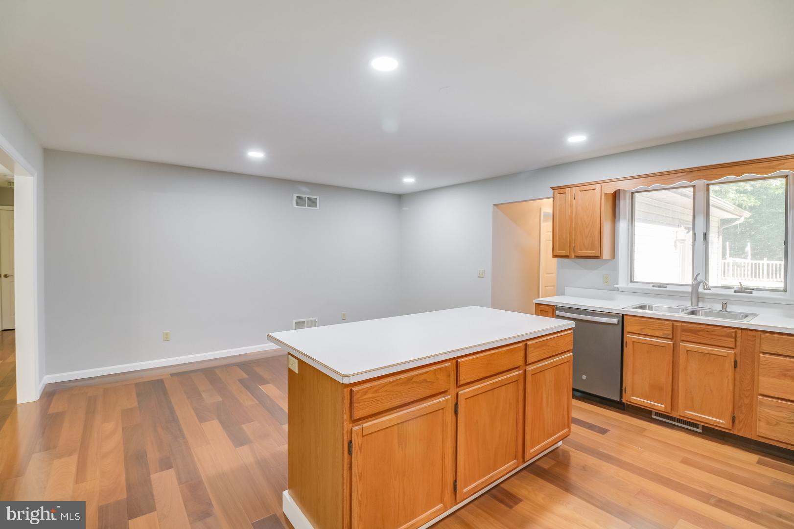 767 Judith Road Hartly, DE 19953 - Photo 11 of 34 Newly installed recessed lights