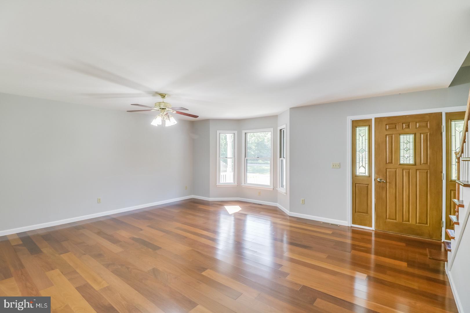 767 Judith Road Hartly, DE 19953 - Photo 5 of 34 Inviting living room