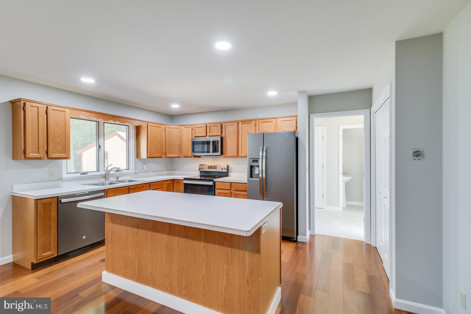 767 Judith Road Hartly, DE 19953 - Photo 9 of 34 Brand new stainless steel appliances