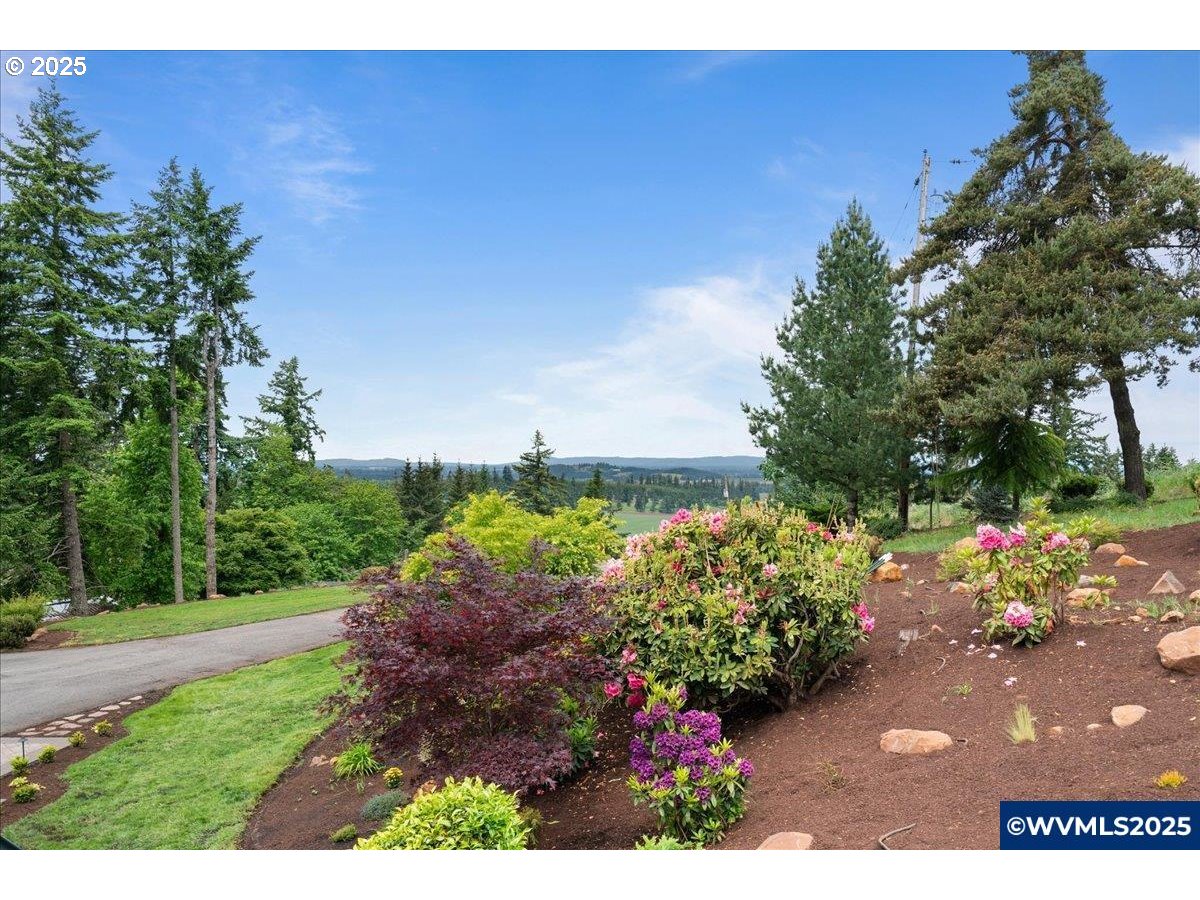 5225 Forest Ridge Road Northeast Silverton, OR 97381 - Photo 17 of 35 Gallery Image 17