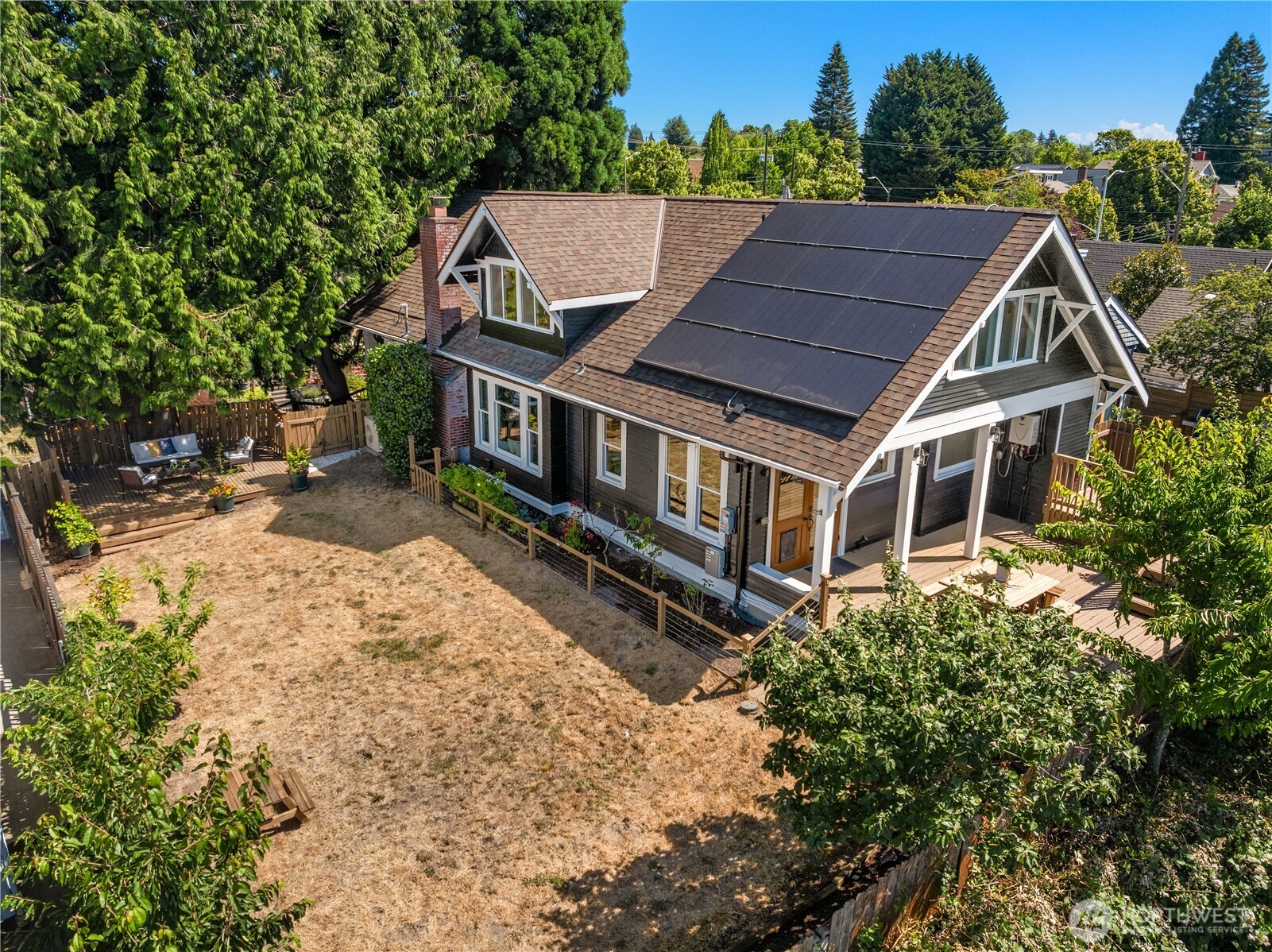 907 Northeast 72nd Street Seattle, WA 98115 - Photo 1 of 39