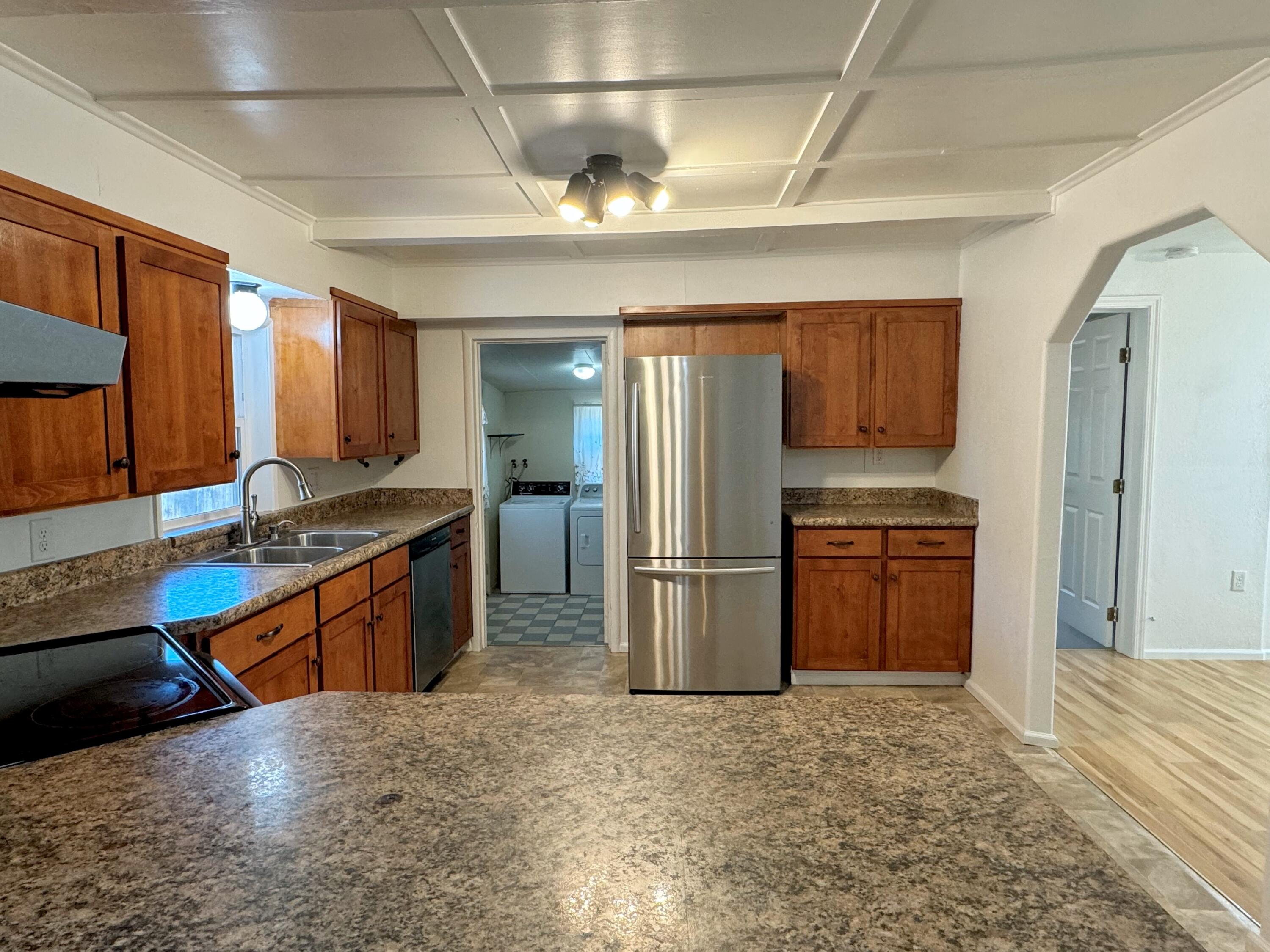6845 Pinehurst Street Central Point, OR 97502 - Photo 19 of 40 image019