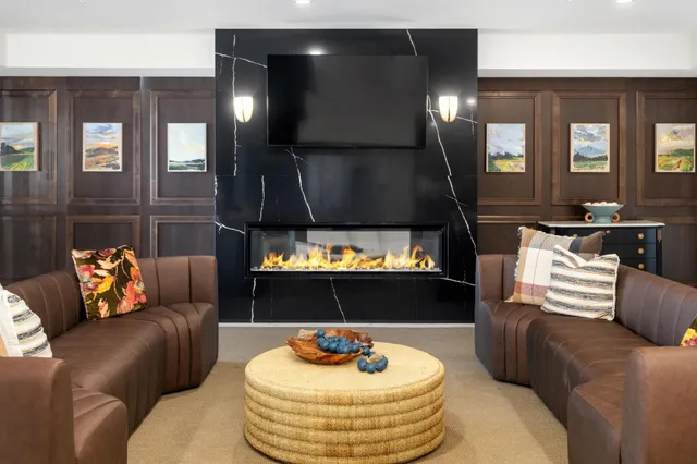 $441,237 | 2350 Harbor Place, Unit 309, Mound, MN 55364