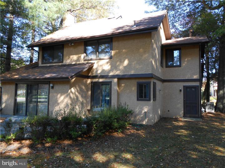 4 Bryce Road Voorhees, NJ 08043 - Photo 9 of 14 Exterior Back