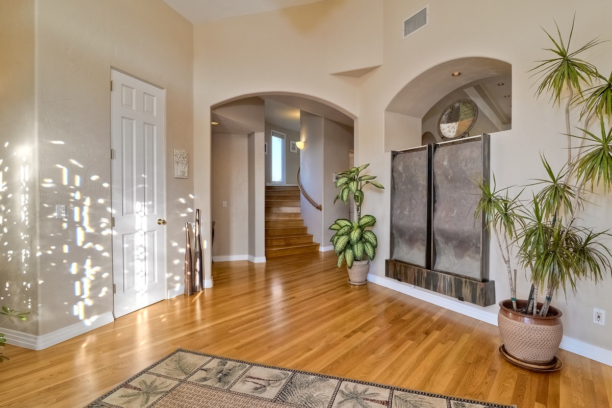 13397 Old Winery Road Poway, CA 92064 - Photo 3 of 25