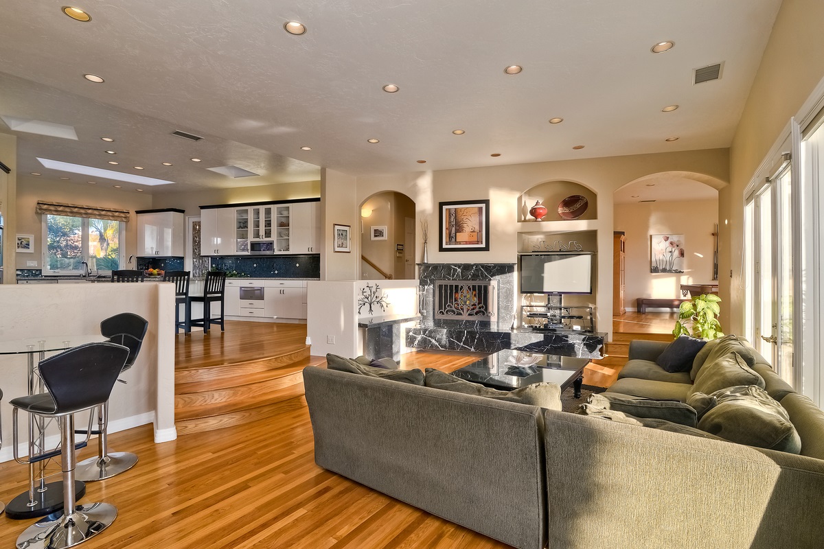 13397 Old Winery Road Poway, CA 92064 - Photo 6 of 25