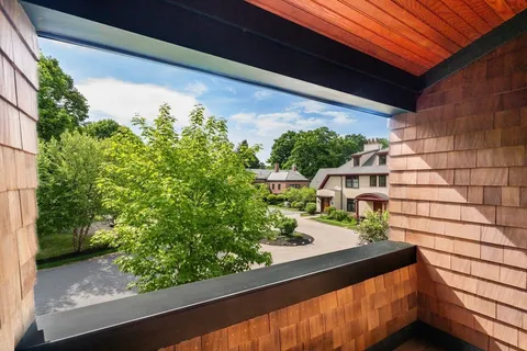 $875,000 | 2 Abbey Road, Unit 2, Sherborn, MA 01770