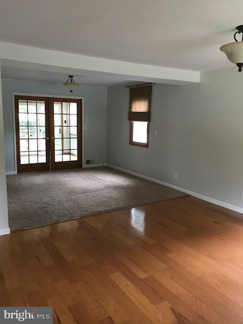 20 Ridgley Street Mount Holly, NJ 08060 - Photo 3 of 23