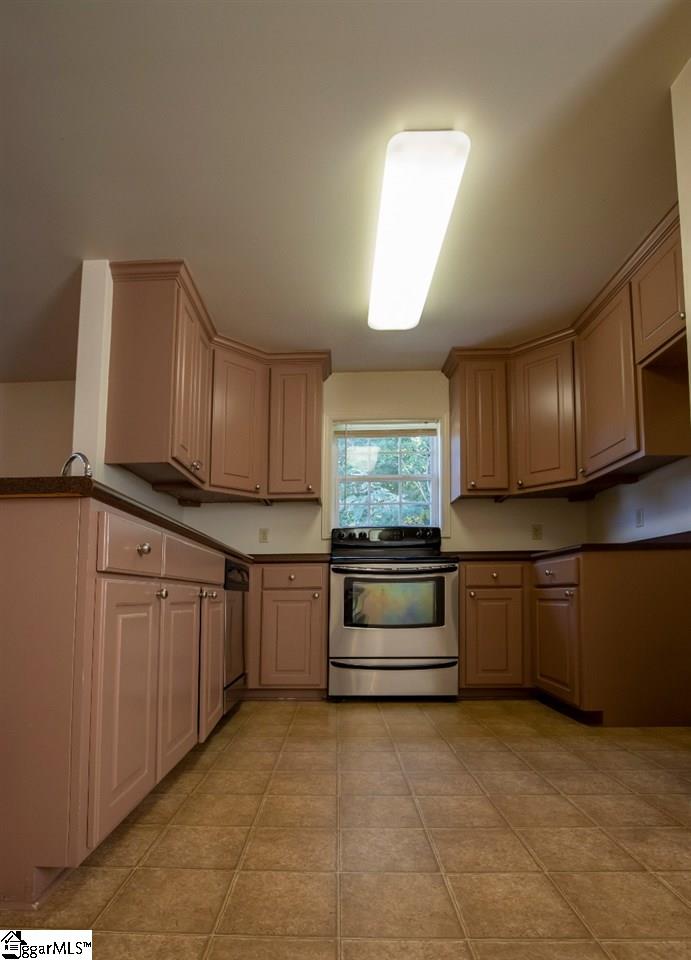 117 Heath Hill Road Duncan, SC 29334 - Photo 7 of 32 Gallery Image 7