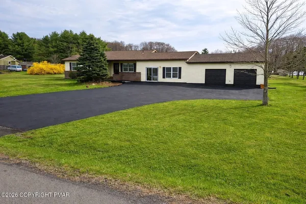 $460,000 | 125 Clearview Road, Long Pond, PA 18334