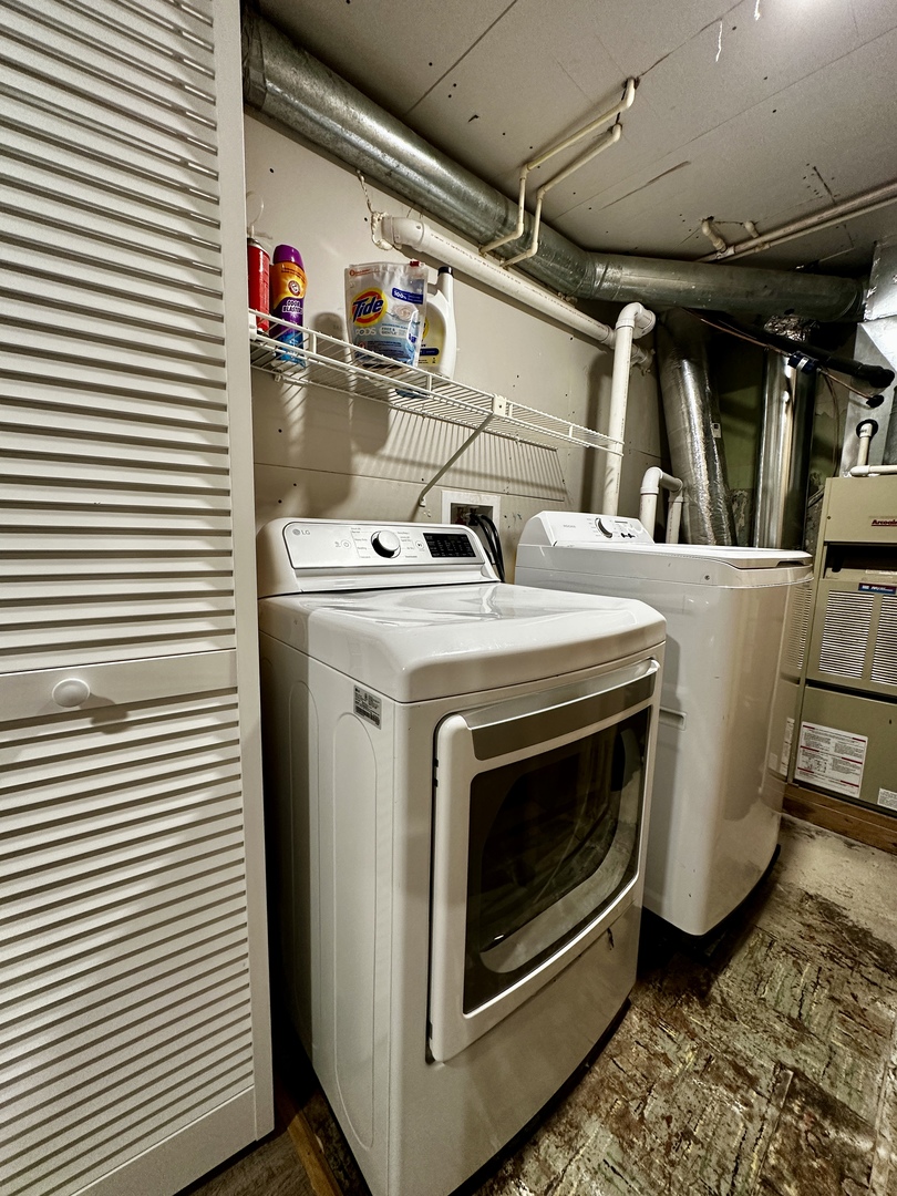 5N769 Pearson Drive, Unit 2 Wayne, IL 60184 - Photo 9 of 15 a utility room with dryer and washer