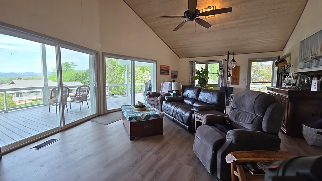 2684 Hidden Valley Road Hiawassee, GA 30546 - Photo 60 of 68 Living room