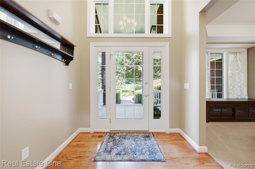 472 Timbermill Lane Howell, MI 48843 - Photo 4 of 52 Gallery Image 4