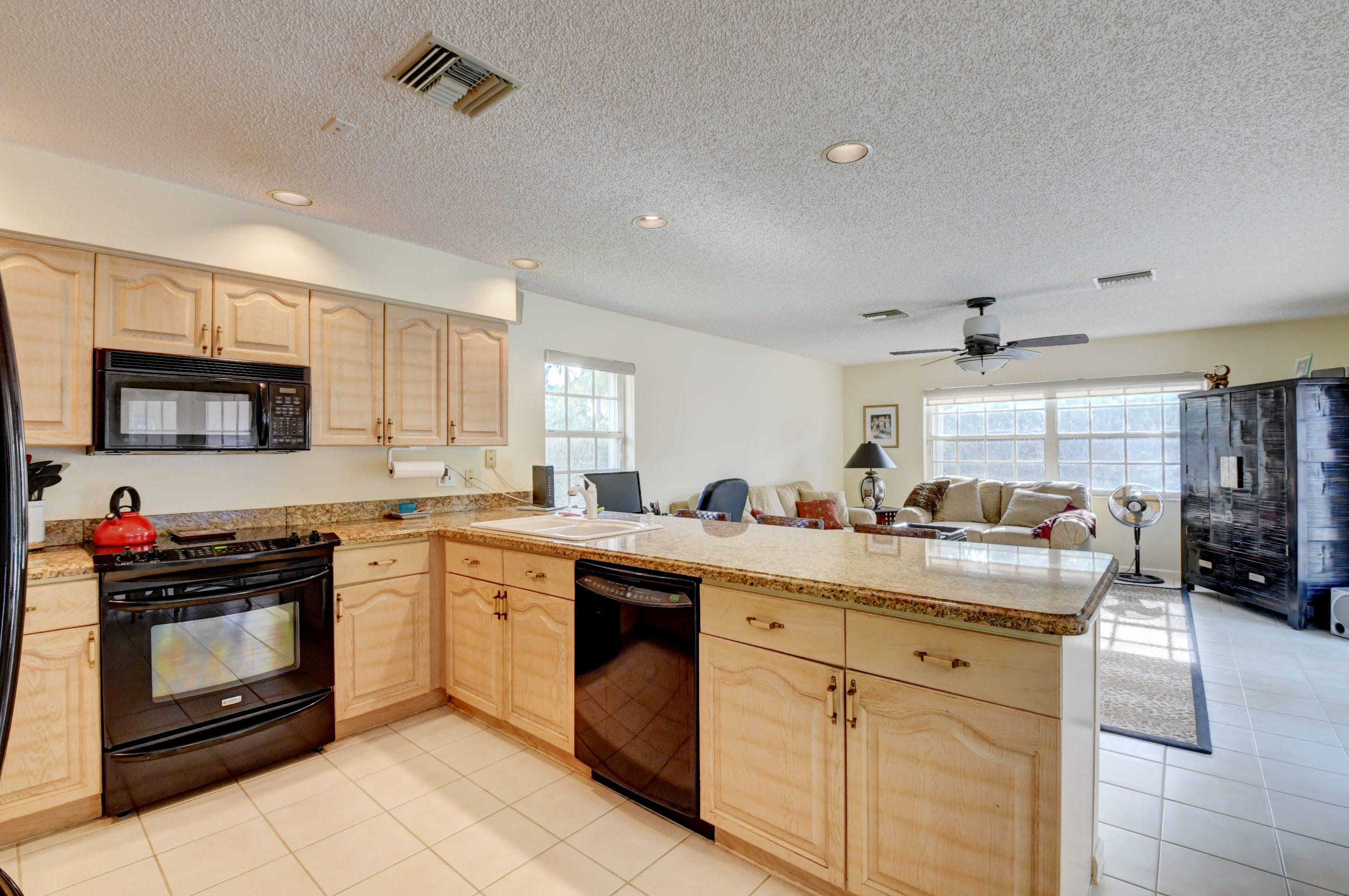 23017 L'Ermitage Circle Boca Raton, FL 33433 - Photo 12 of 41 DSC_7513_4_5_6_7