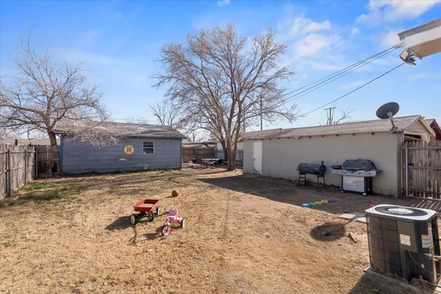 $105,000 | 805 Ave C, Levelland, TX 79336