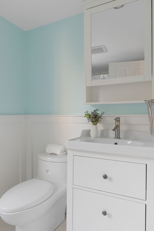 124 Tower Road Lincoln, MA 01773 - Photo 16 of 33