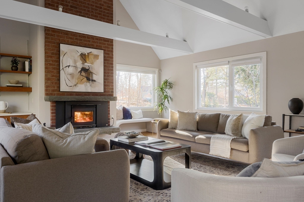 124 Tower Road Lincoln, MA 01773 - Photo 2 of 33