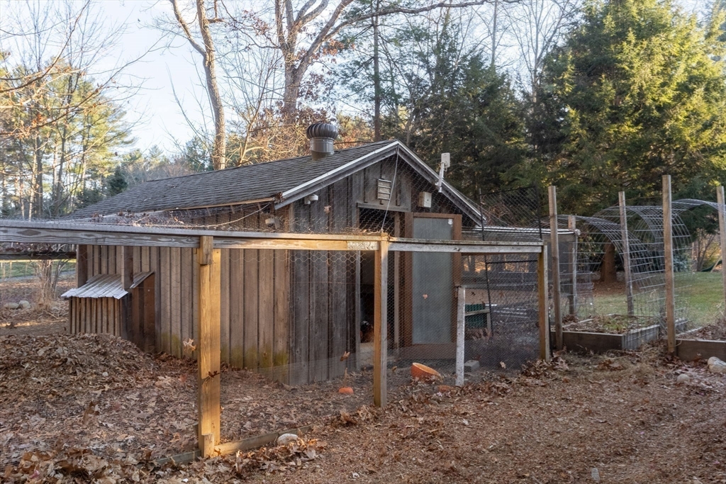 124 Tower Road Lincoln, MA 01773 - Photo 31 of 33