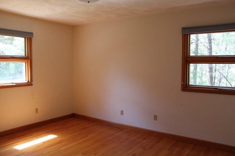 1298 Longview Road Roanoke, VA 24018 - Photo 26 of 41 Master Bedroom
