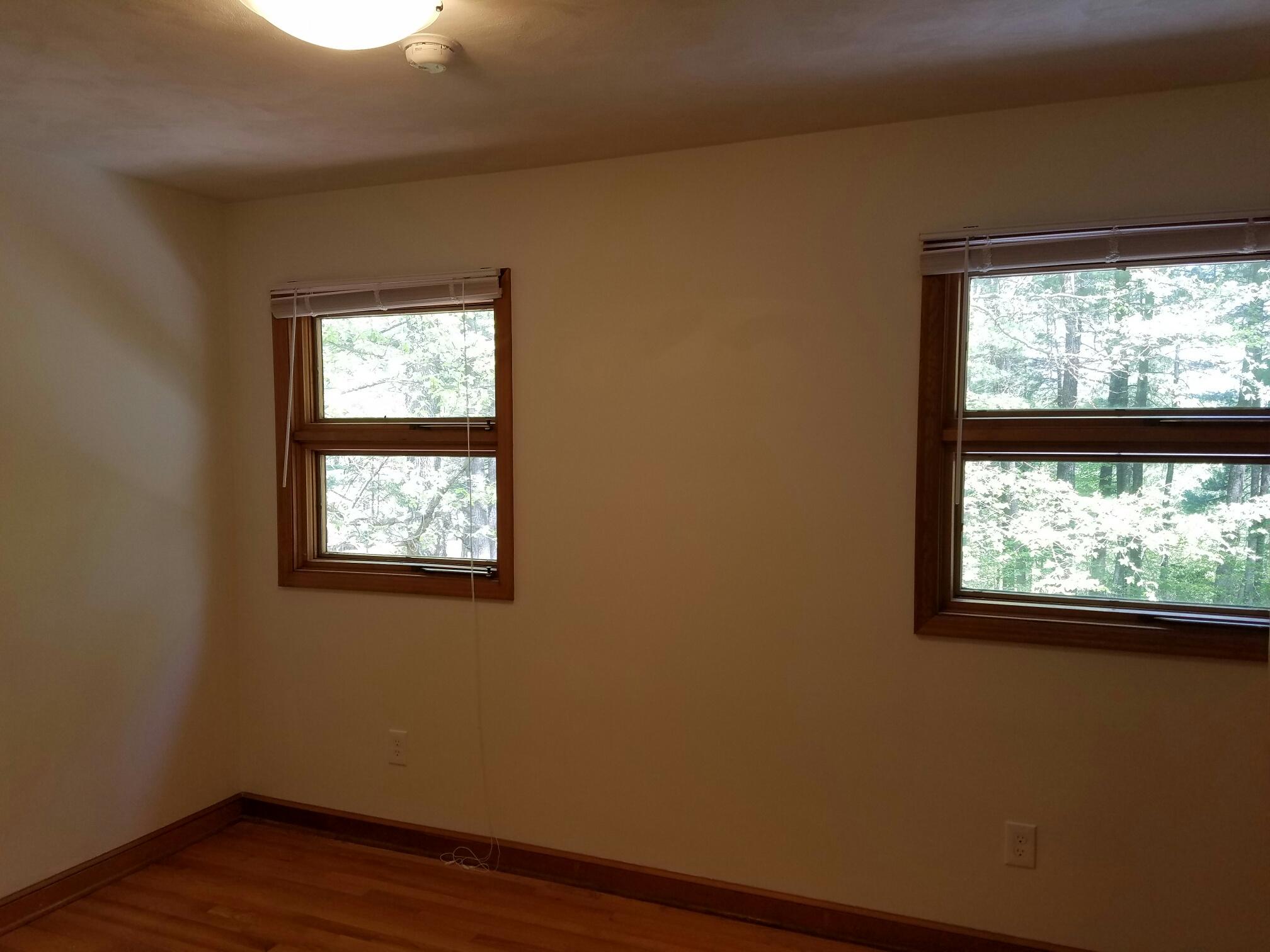 1298 Longview Road Roanoke, VA 24018 - Photo 29 of 41 Bedroom 2