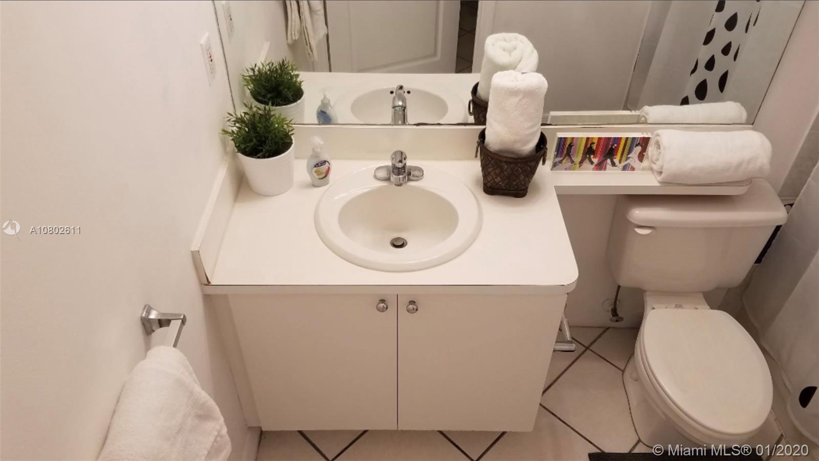 3051 Southwest 27th Avenue, Unit 403 Miami, FL 33133 - Photo 4 of 6