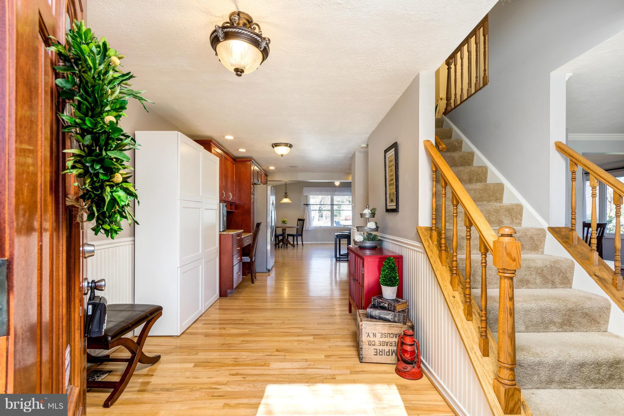 9347 Opal Chain Columbia, MD 21045 - Photo 4 of 30 Interior (General)